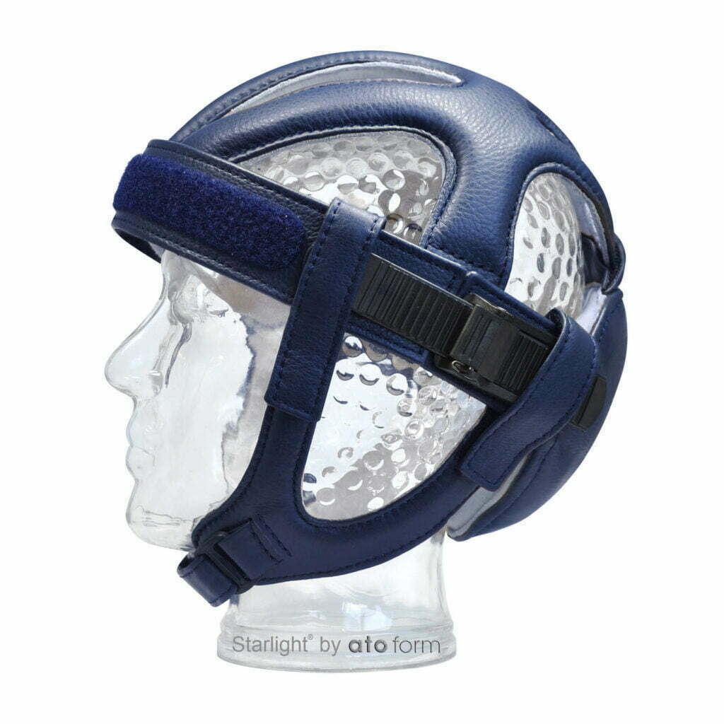 Hodebeskyttelse / hjelm i skinn farge blå